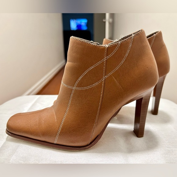 EUC- BWS short boots- Sz 5.5 - Picture 1 of 5